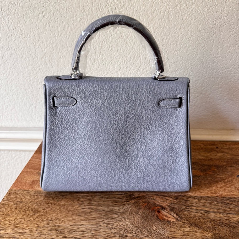 LEATHER INSIDE & OUT | Light Blue Gray 25 KL Belted Satchel Bag Top Handle S17 - Picture 6 of 12